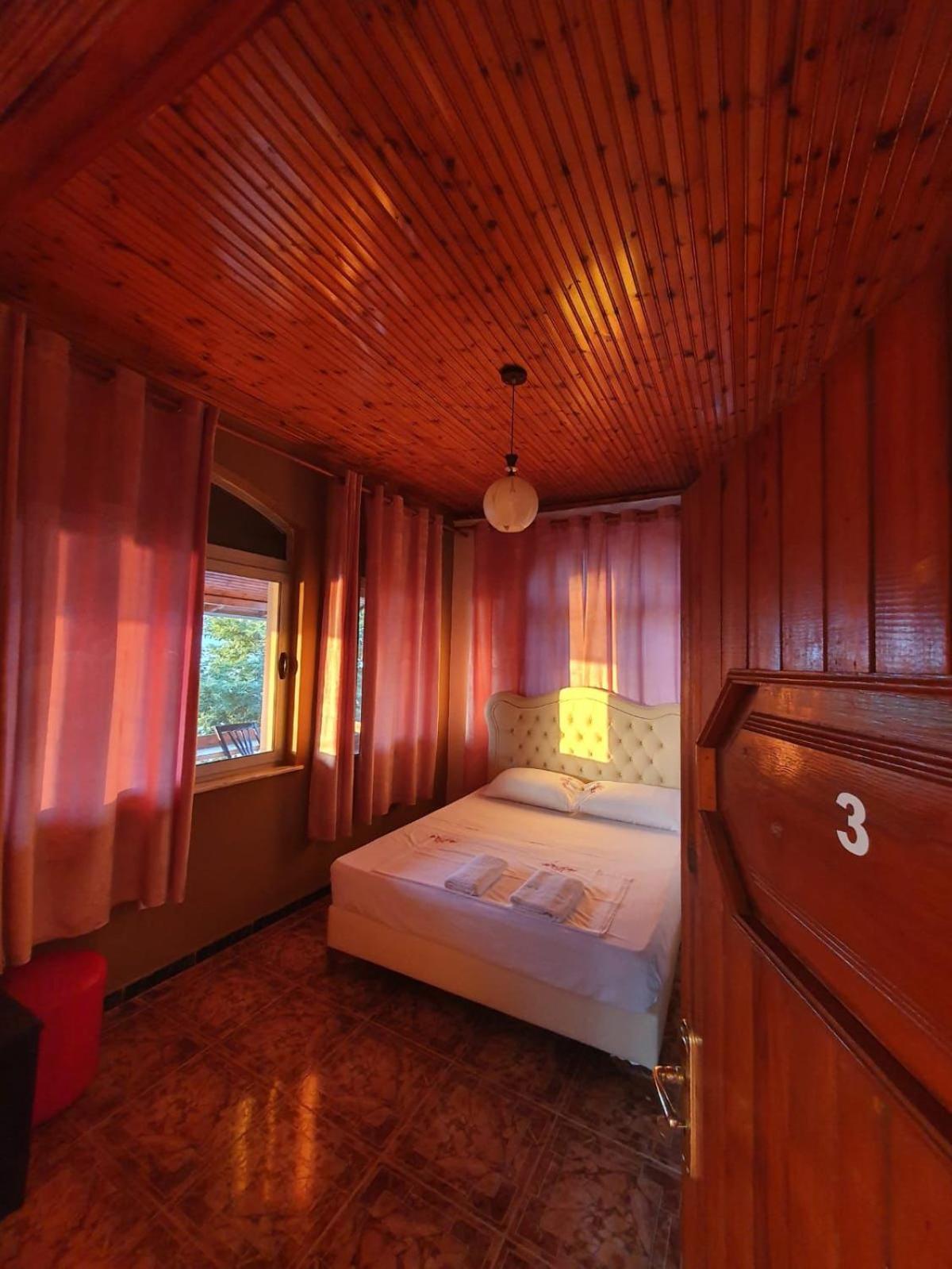 Hotel Piccolino Shkoder Exterior photo