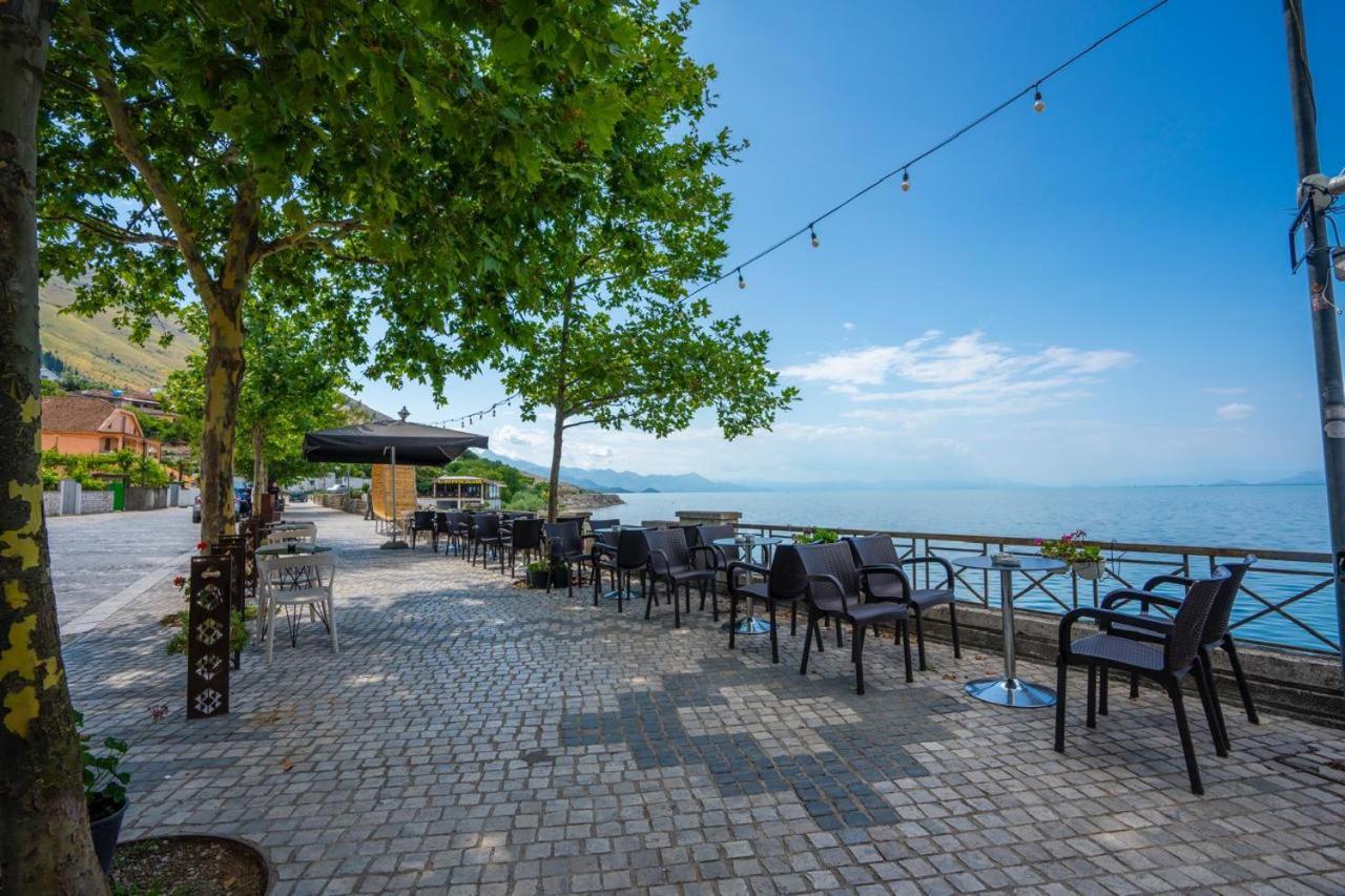 Hotel Piccolino Shkoder Exterior photo